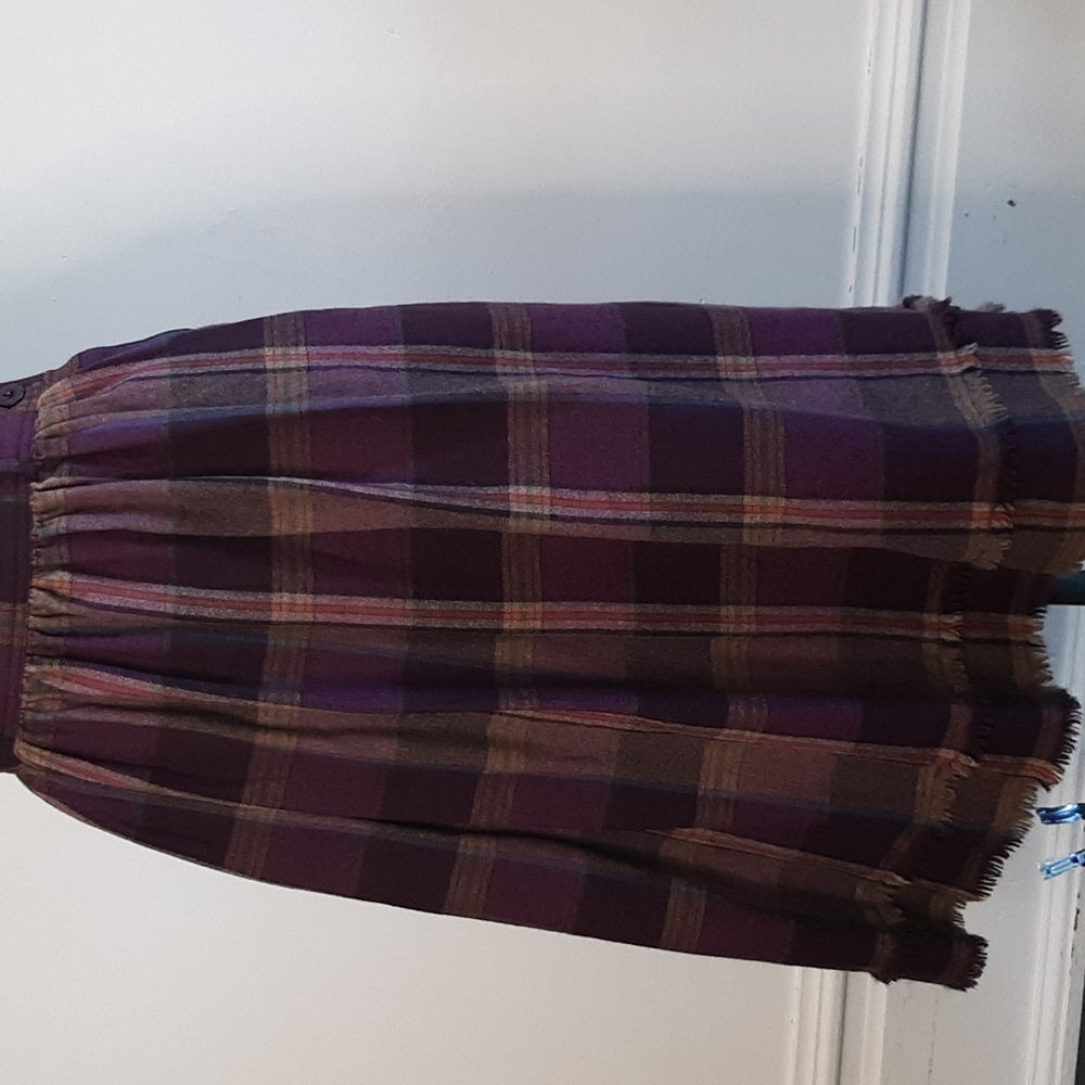 Vintage escada wool midi skirt